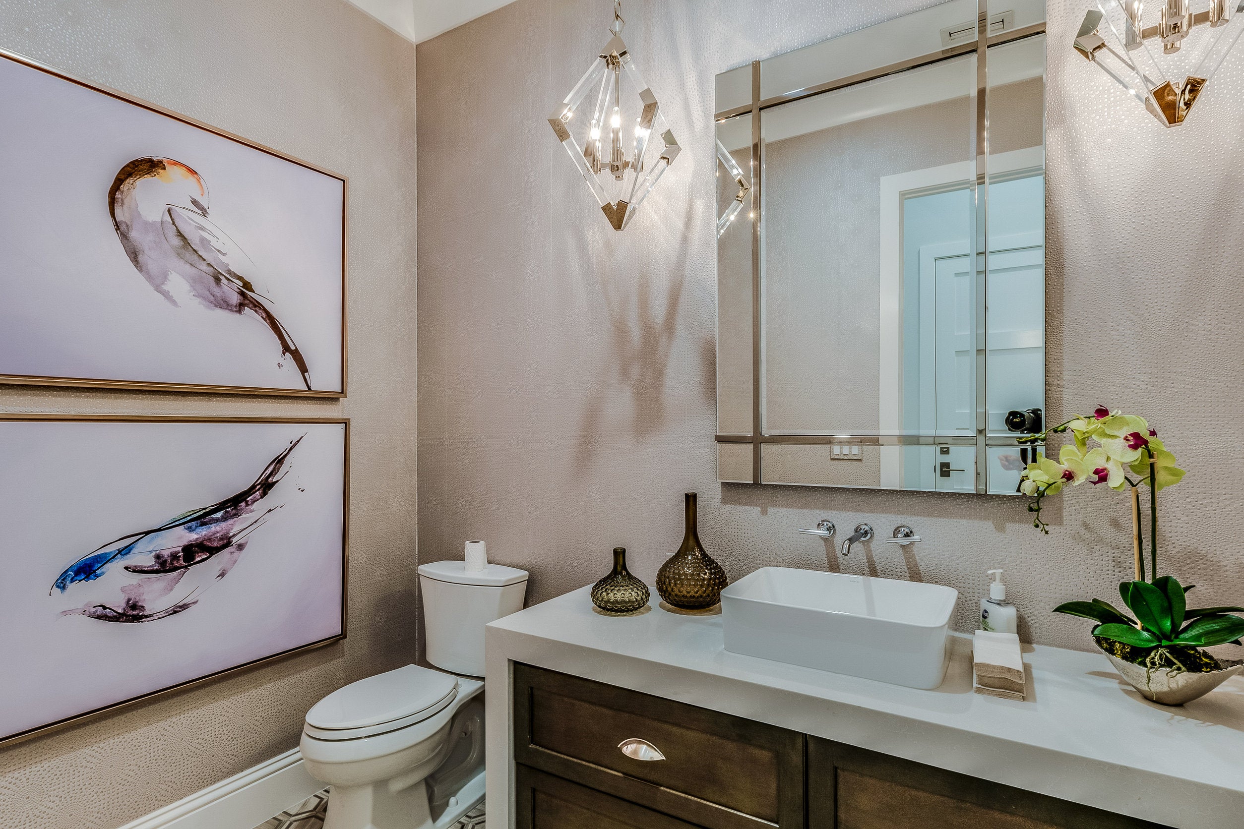 Ideas para convertir el baño de invitados en un espacio acogedor