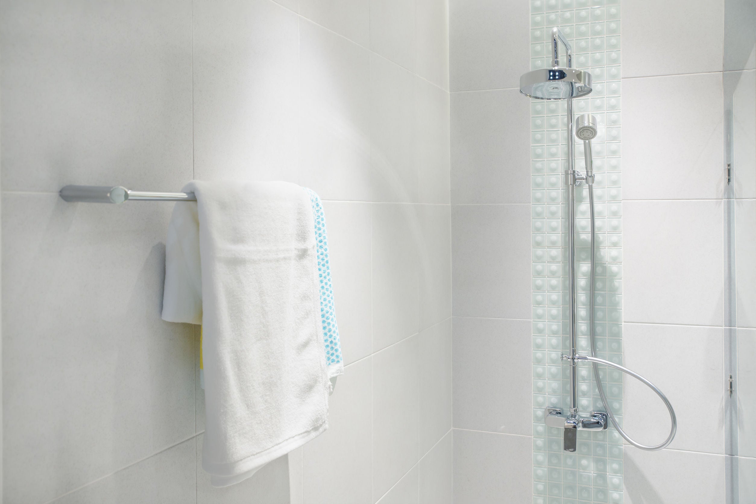 Aprende a limpiar la alcachofa de la ducha de manera sencilla