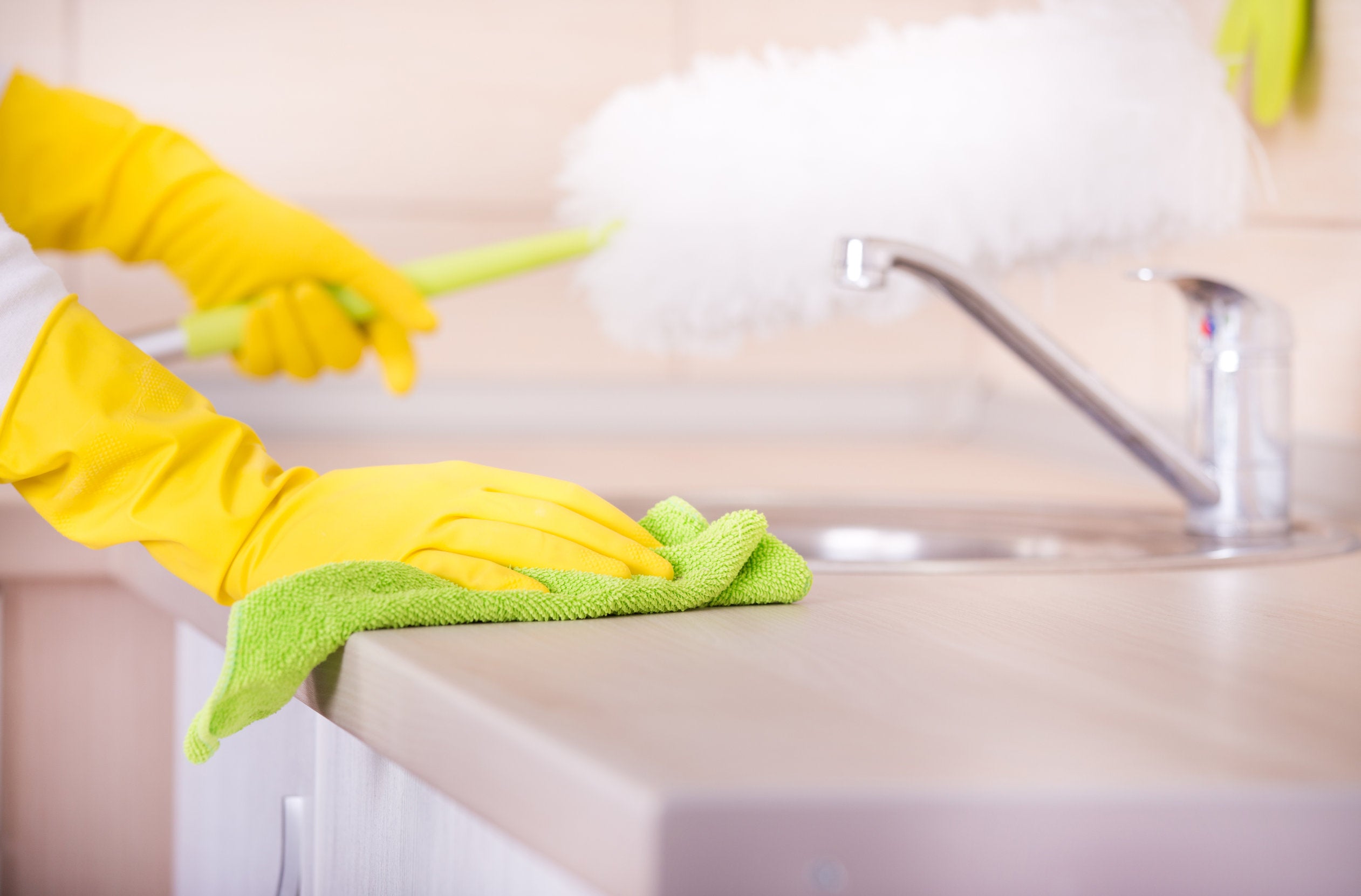 Cómo limpiar el baño sin usar químicos